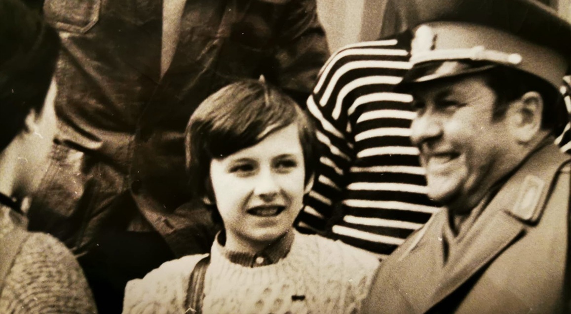 Photo en noir et blanc de Fabrice Del Taglia jeune aux côtés de Pavel Popovitch